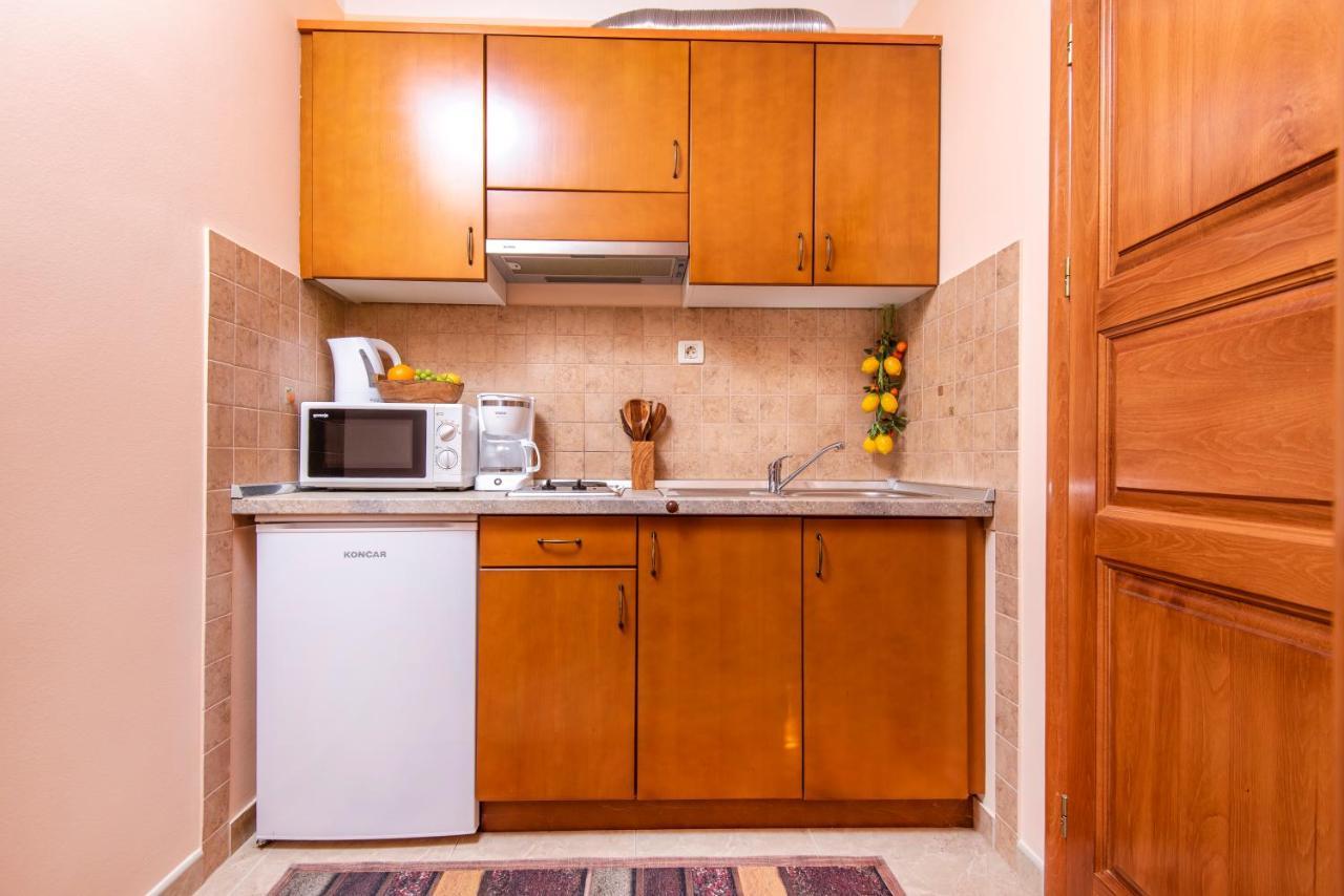 Antonio Apartmani Подстрана Экстерьер фото