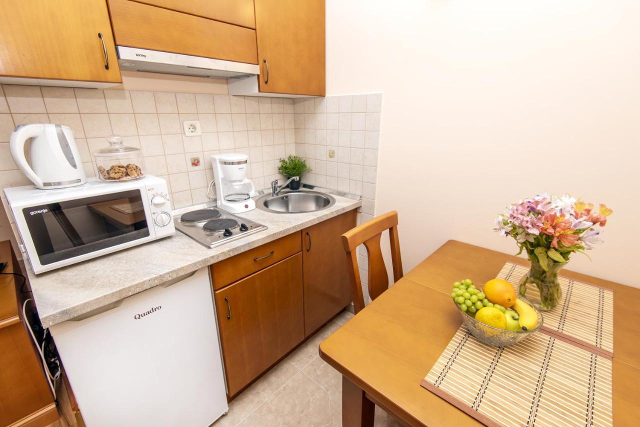 Antonio Apartmani Подстрана Экстерьер фото